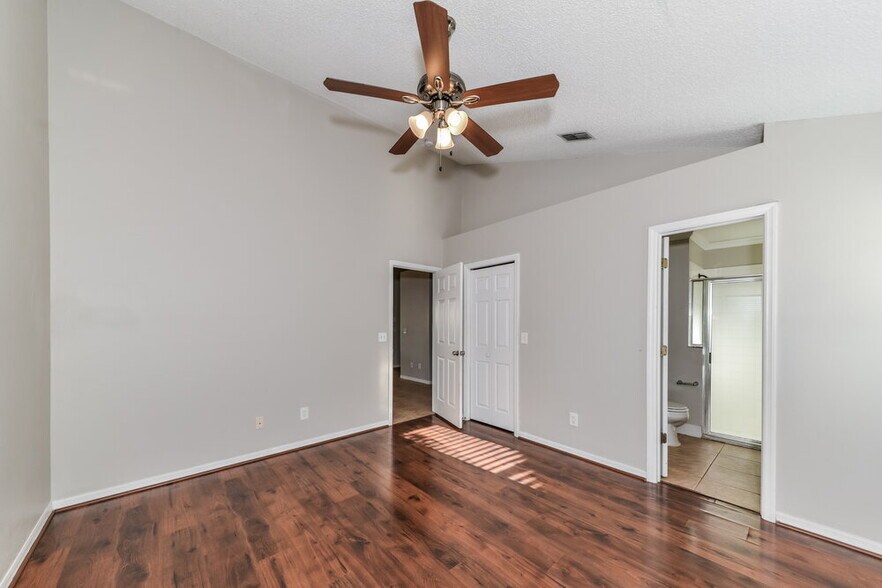 Building Photo - 1710 Scotch Pine Dr