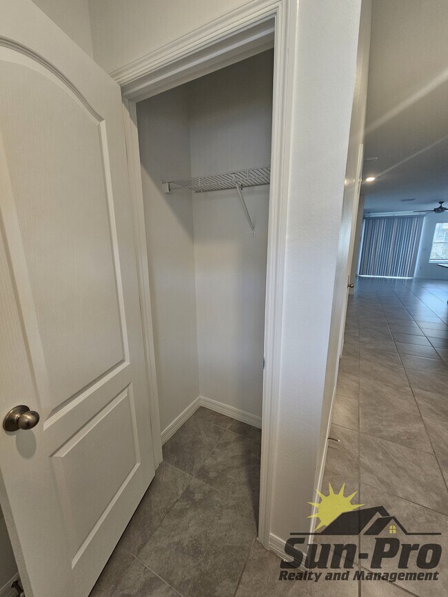 Building Photo - 11 1st St