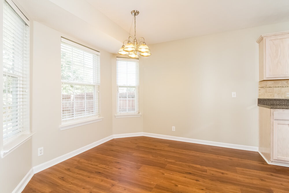 Building Photo - 7113 S Hampton Blvd