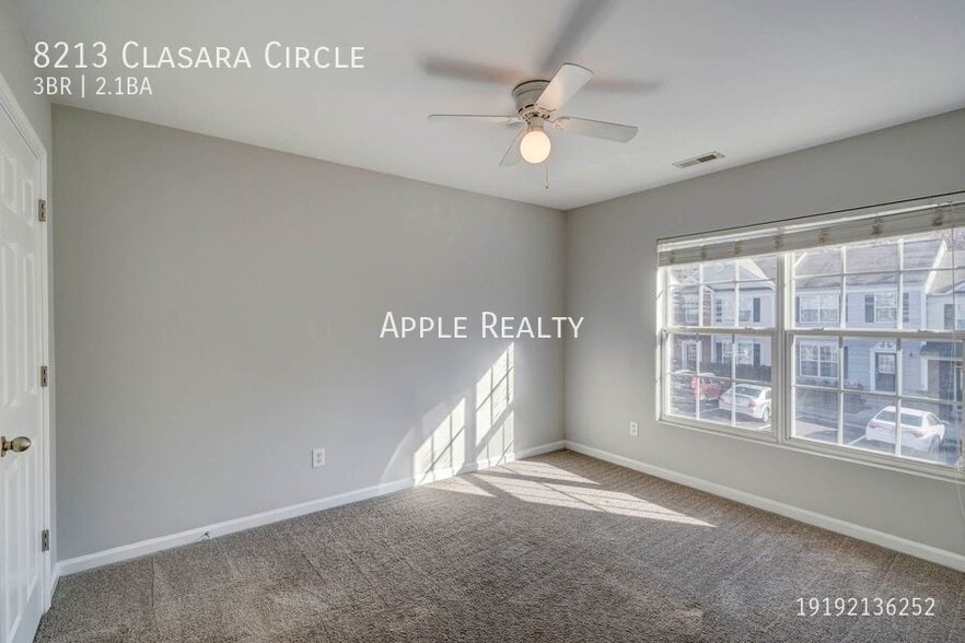 Building Photo - 8213 Clasara Cir