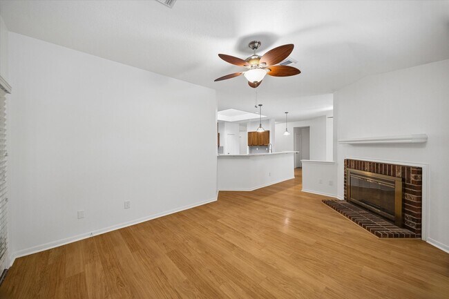 Building Photo - 14718 Cypress Green Dr