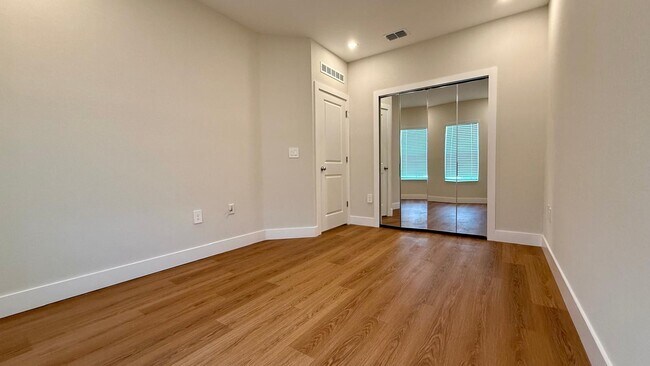 Building Photo - 6159 Park Promenade Way
