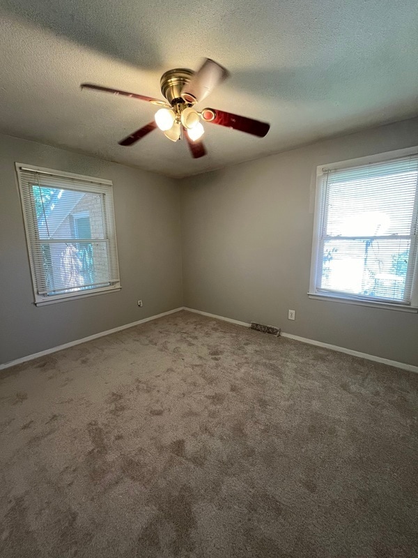 Building Photo - 4811 Malibu Dr