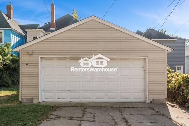 Building Photo - 715 Sims Ave