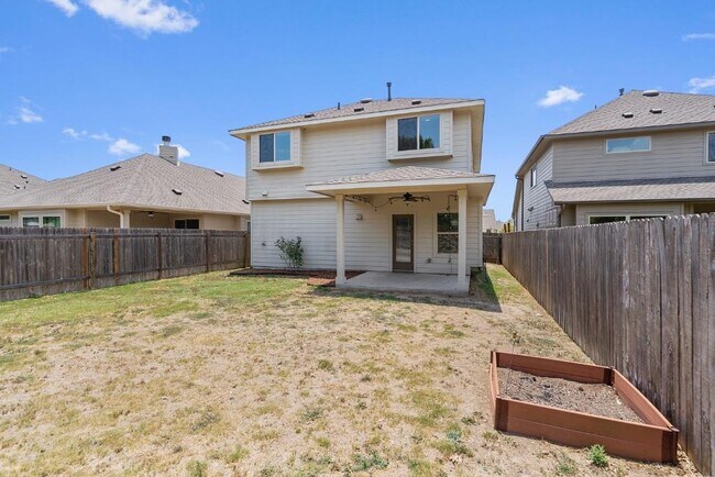 Building Photo - 607 Stampede Rd