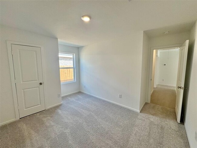 Building Photo - 5902 Starling Dr