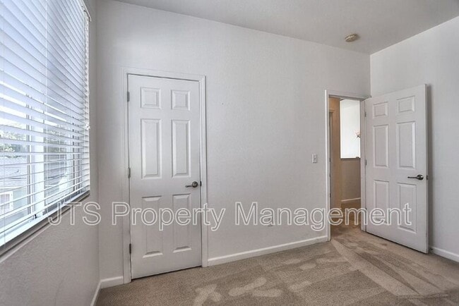 Building Photo - 3428 Trio Ln