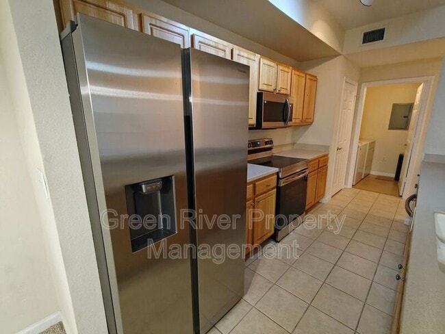 Building Photo - 10075 Gate Pkwy N