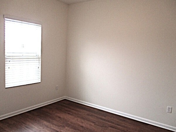 Building Photo - 8179 Coral Vine Ct