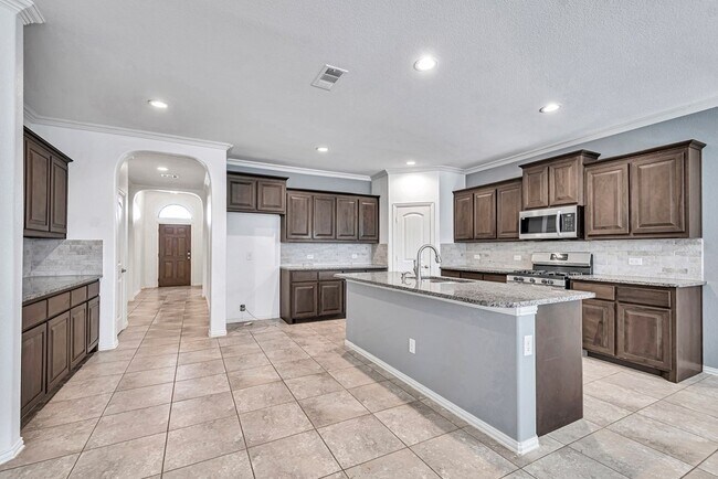 Building Photo - 7017 Kate Reed Dr