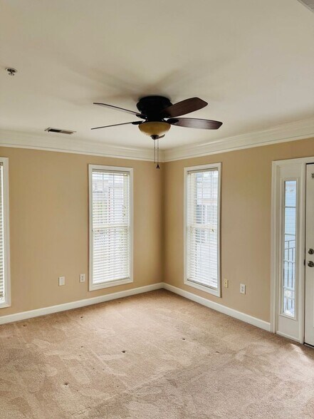 Building Photo - 2092 Ayrsley Town Blvd