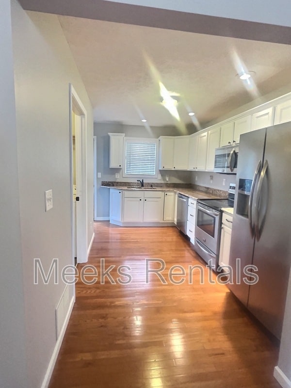 Building Photo - 25 Marie Dr