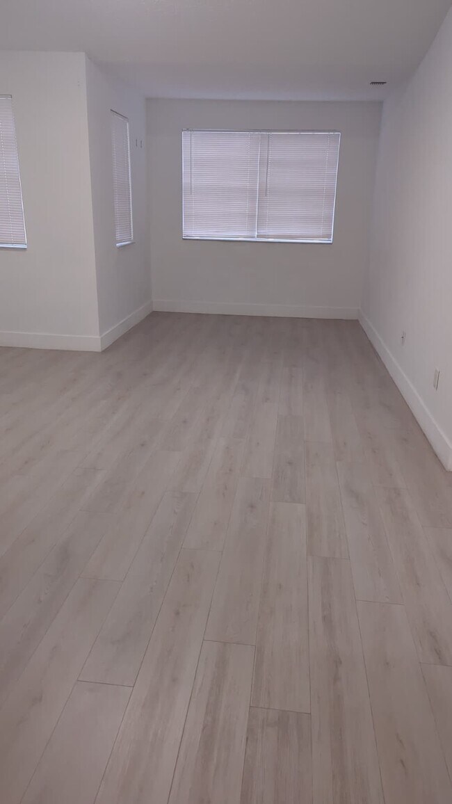 Building Photo - 18344 NW 68th Ave