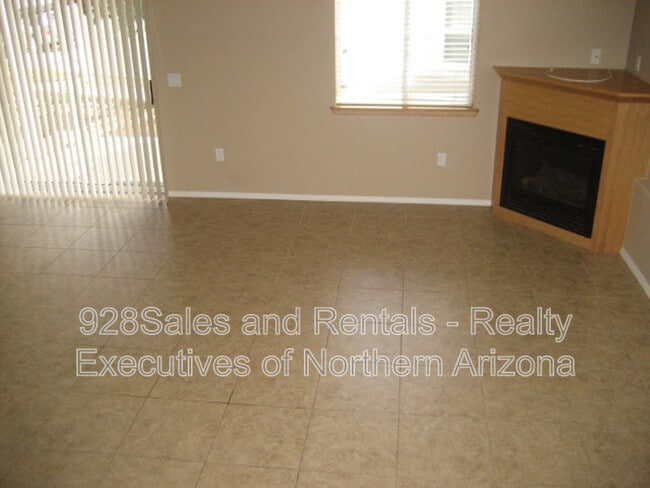 Building Photo - 4446 E Savannah Cir
