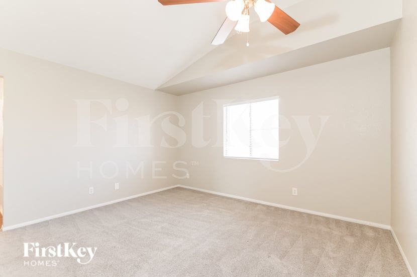 Building Photo - 1711 Toltec Cir