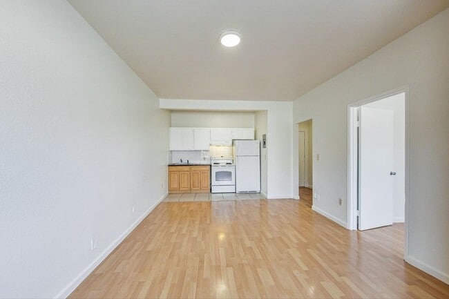 Building Photo - 1707 36th Ave