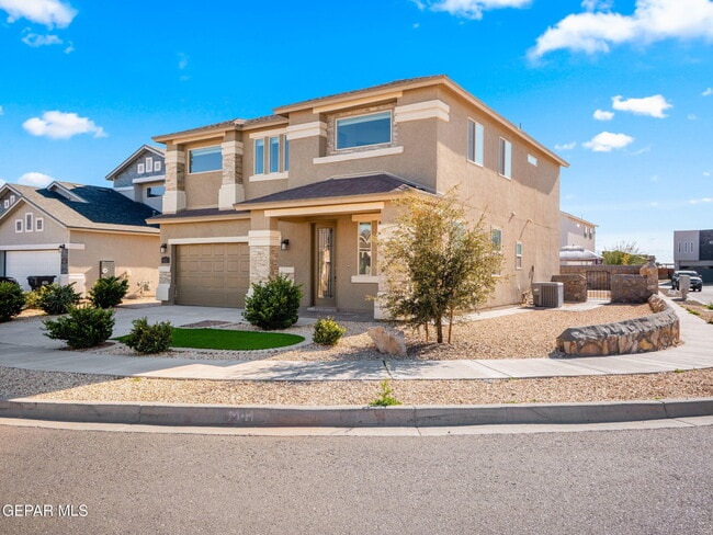 Primary Photo - 561 Issa Circle