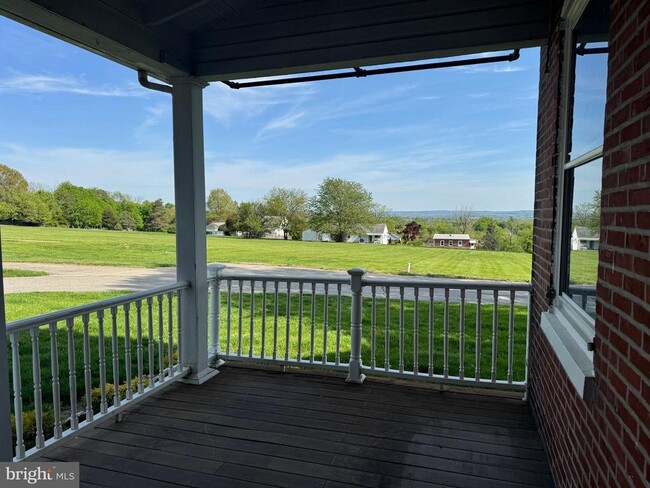 Building Photo - 3009 Ridge Pike