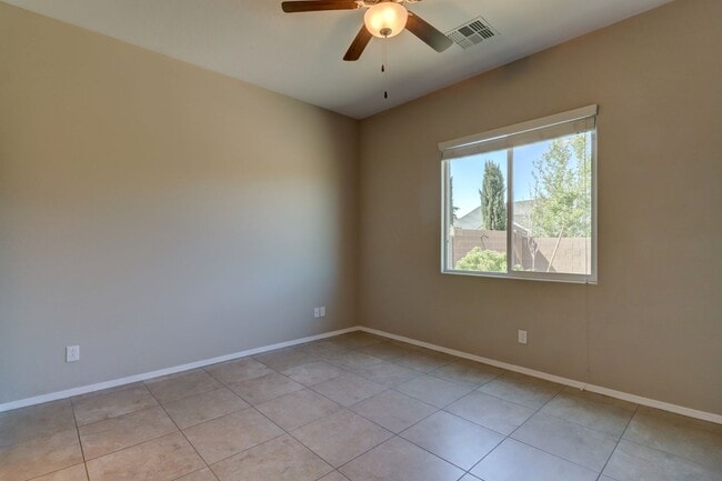 Building Photo - Home for Rent in Quailwood!