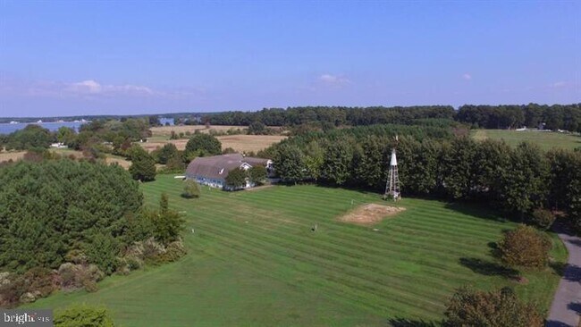 Building Photo - 6670 Cedar Cove Rd