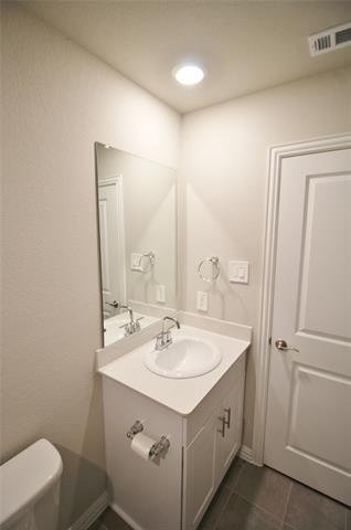 Building Photo - 4208 Mountain Crk Dr
