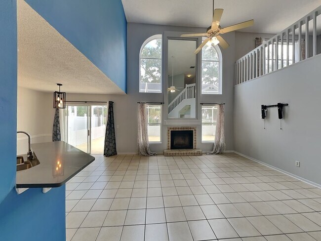 Building Photo - 10935 Rushwood Way