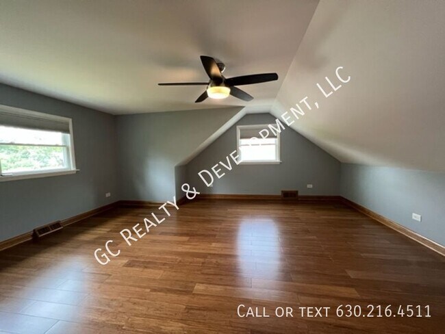 Building Photo - 942 59th St