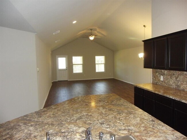 Building Photo - 5522 Mesquite Oaks Trail