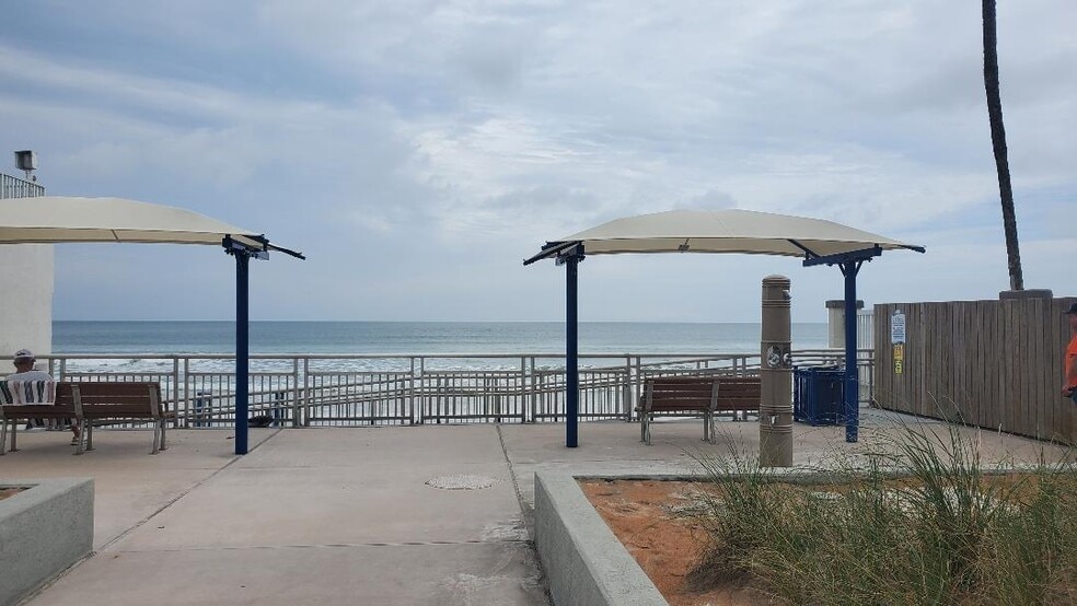 Beach access across street - 2727 N atlantic Ave