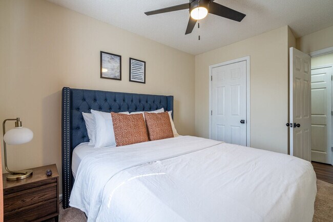 Building Photo - 58 Auburn Dr SW