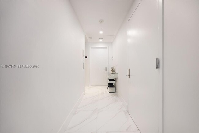 Building Photo - 3131 NE 7th Ave