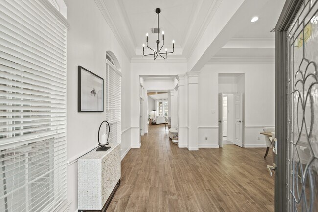 Building Photo - 12210 Pebble Meadows