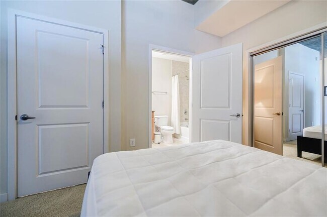 Building Photo - 855 Peachtree St NE