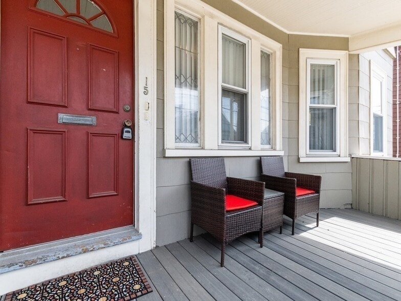 Entrance - 15 Russell Rd