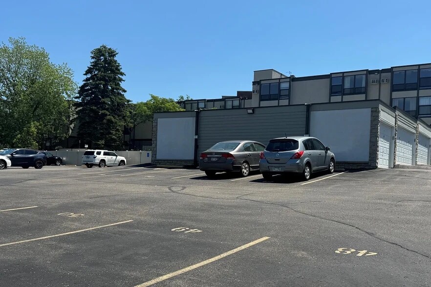 Building Photo - 4530 Park Commons Dr