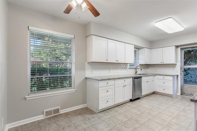 Building Photo - 6508 St Moritz Ave