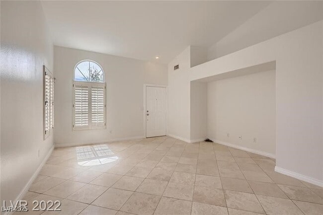 Building Photo - 1850 Swallow Hill Ave