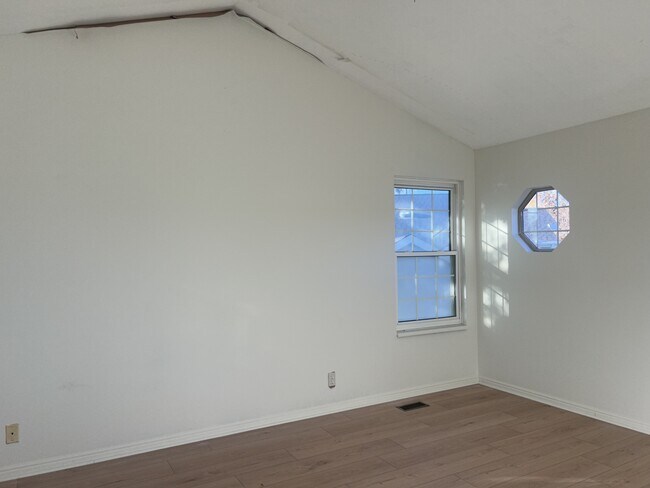 Building Photo - 11562 Cherry Knoll Cir