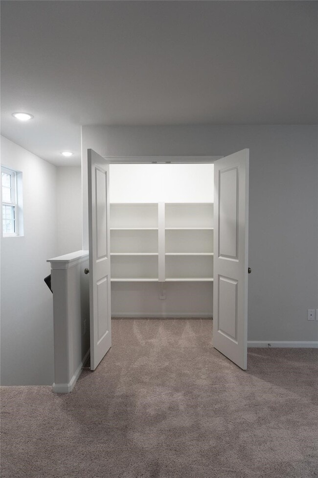 Building Photo - 64 Valiant Ridge Trail