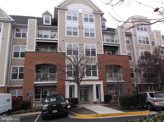Building Photo - 2710 Bellforest Ct