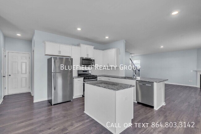 Building Photo - 1313 Chamomile Ct