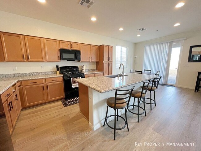 Building Photo - 692 Bamboo Bnd Pl