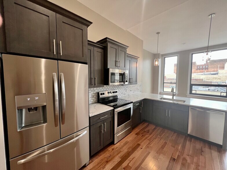 Building Photo - 430 Lackawanna Ave