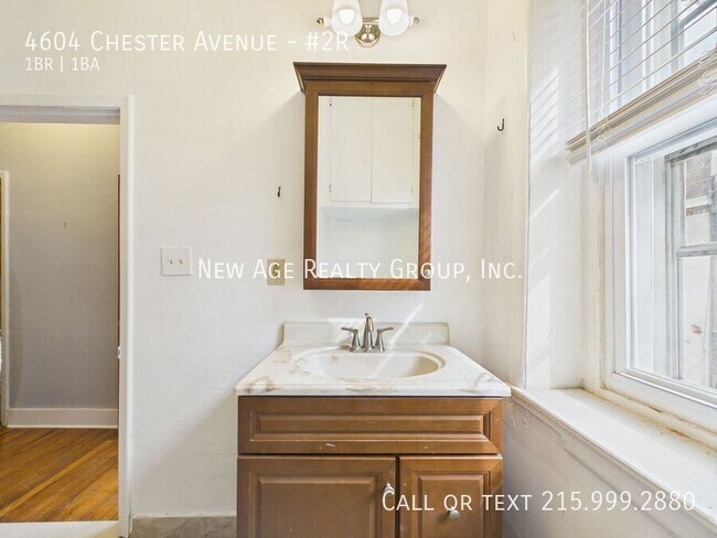 Building Photo - 4604 Chester Ave