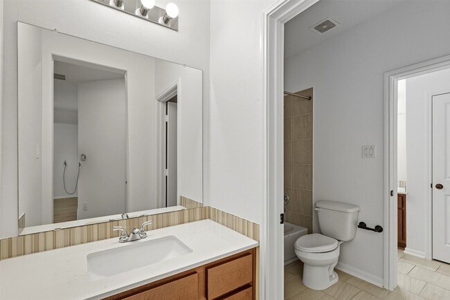 Building Photo - 15842 Formaston Forest Dr