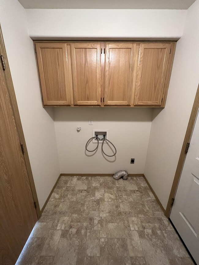 Building Photo - 3709 87th Ave NE