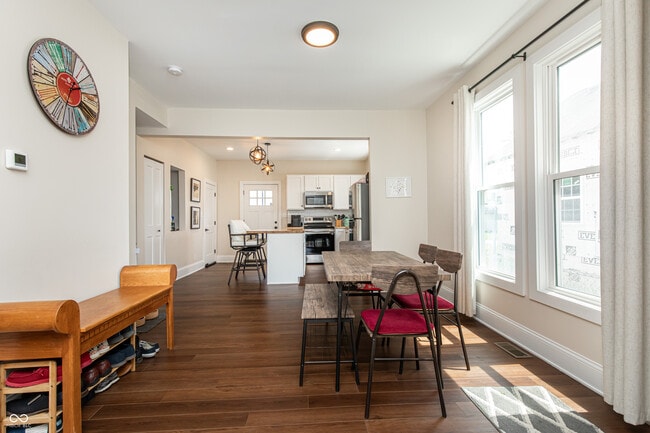 Building Photo - 405 Keystone Ave