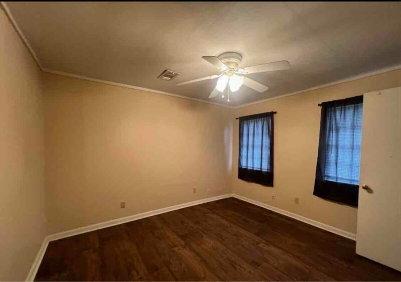 Building Photo - 134 Fairlane Dr