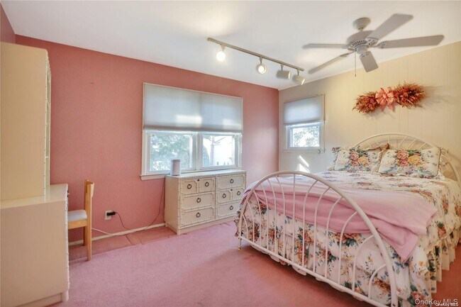 Building Photo - 220 Jackson Pl