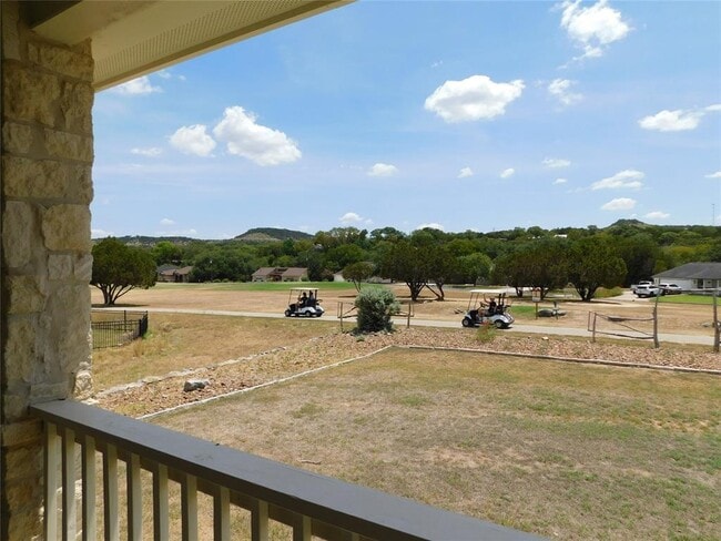 Building Photo - 424 Shayla Ln